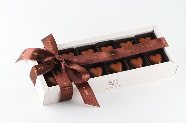 Caixa com 12 Corações Doce de leite